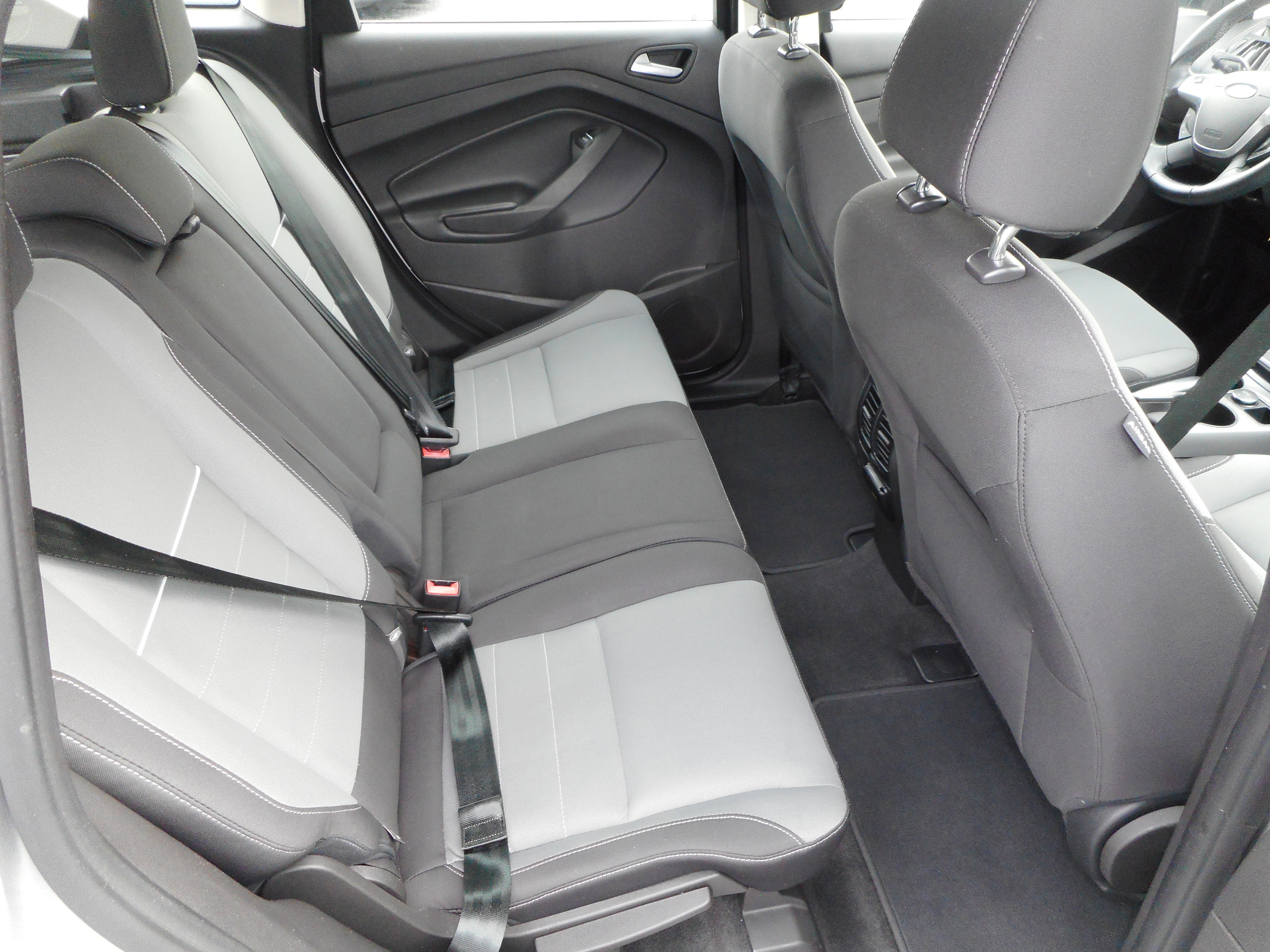 Used 2015 Ford C-MAX SE image 25