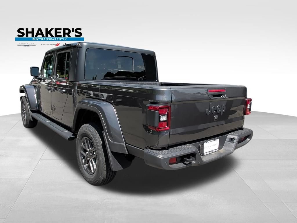 New 2026 Jeep Gladiator Sport AWD/4WD image 3