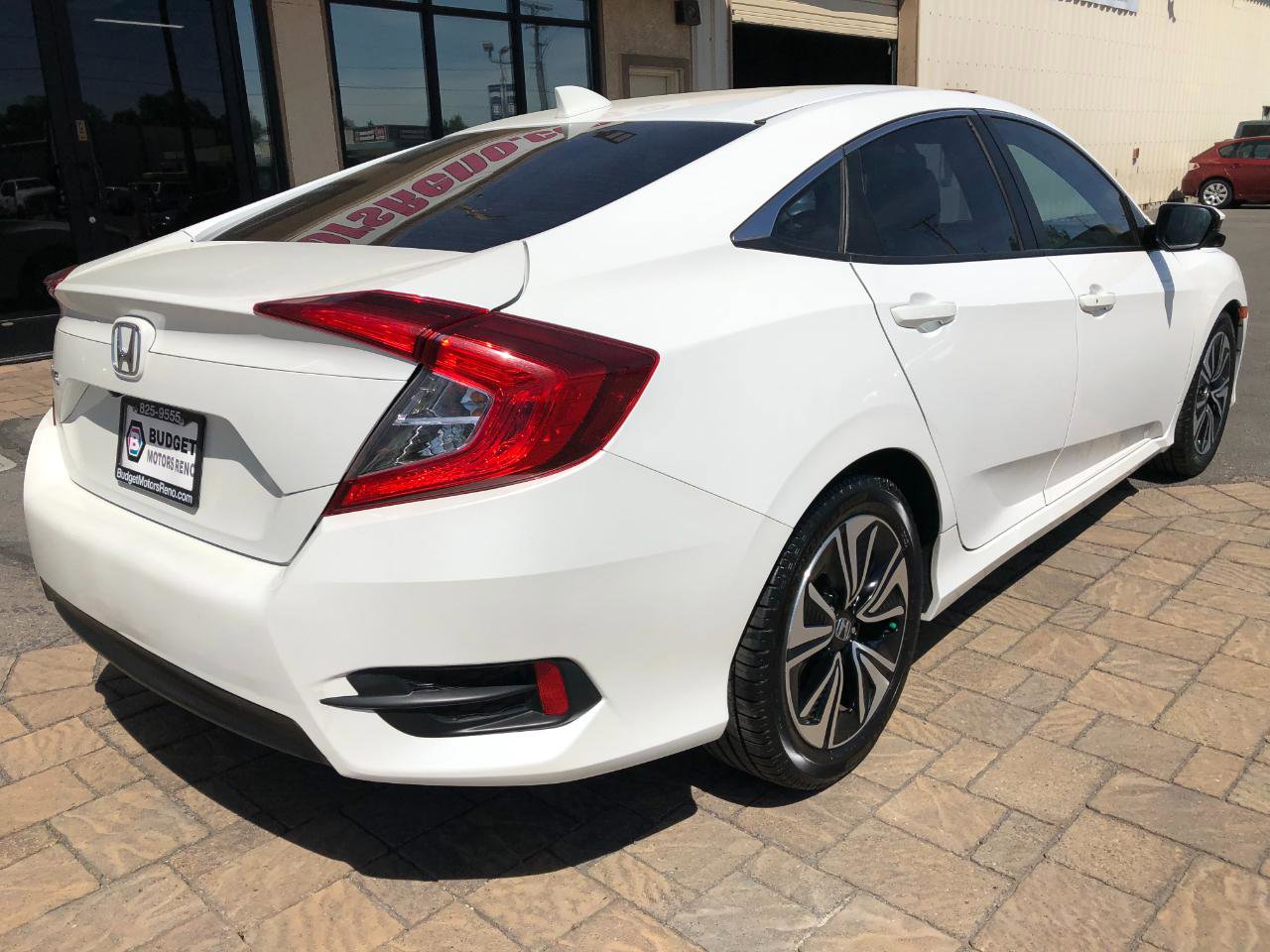 Used 2016 Honda Civic EX-L image 2