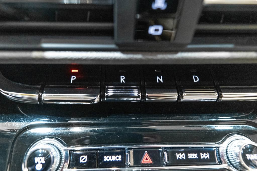 Used 2021 Lincoln Corsair AWD w/ Premium Package image 28