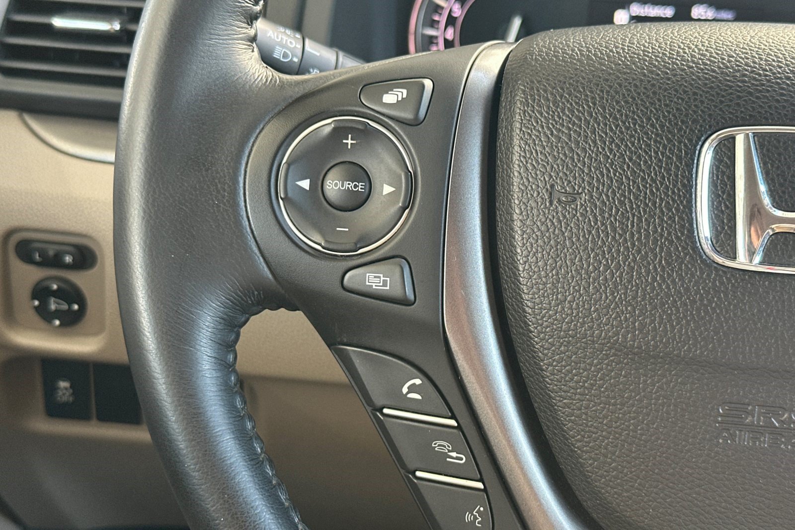 Used 2016 Honda Pilot EX-L image 32