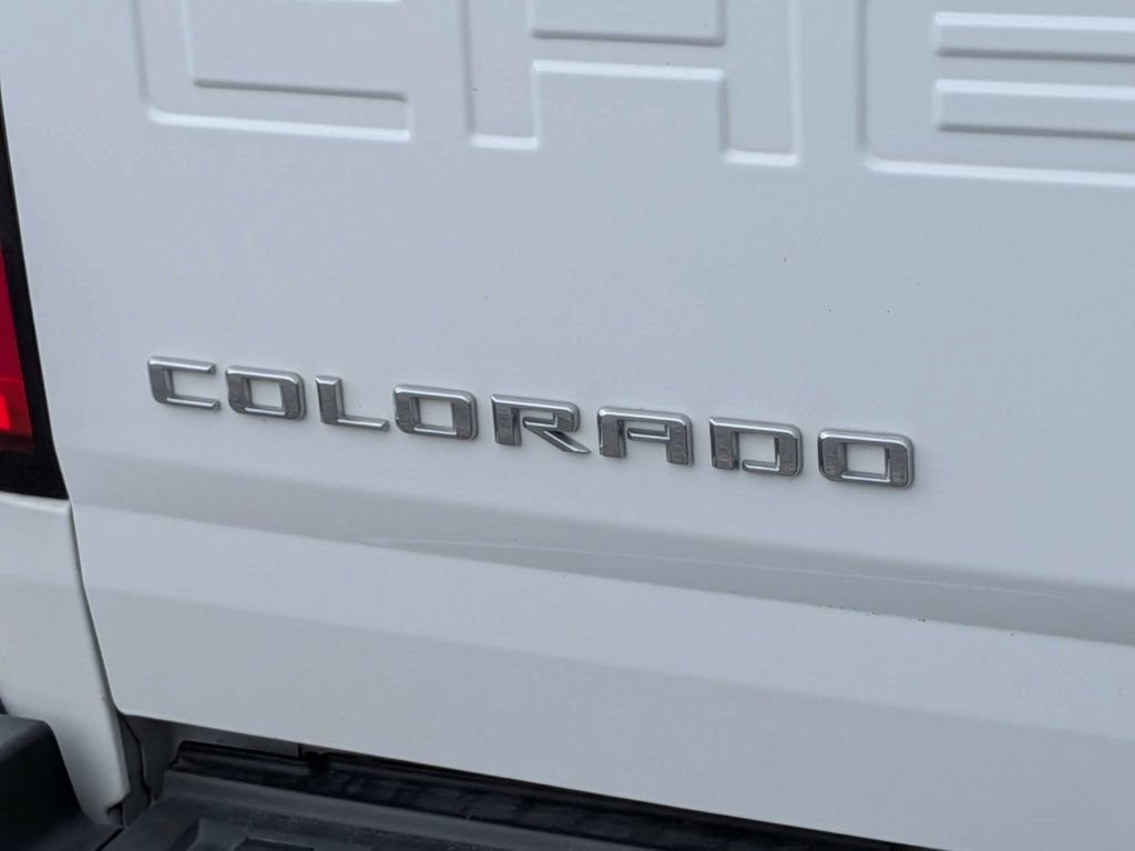 Used 2022 Chevrolet Colorado LT w/ Fleet Safety Package RWD image 11