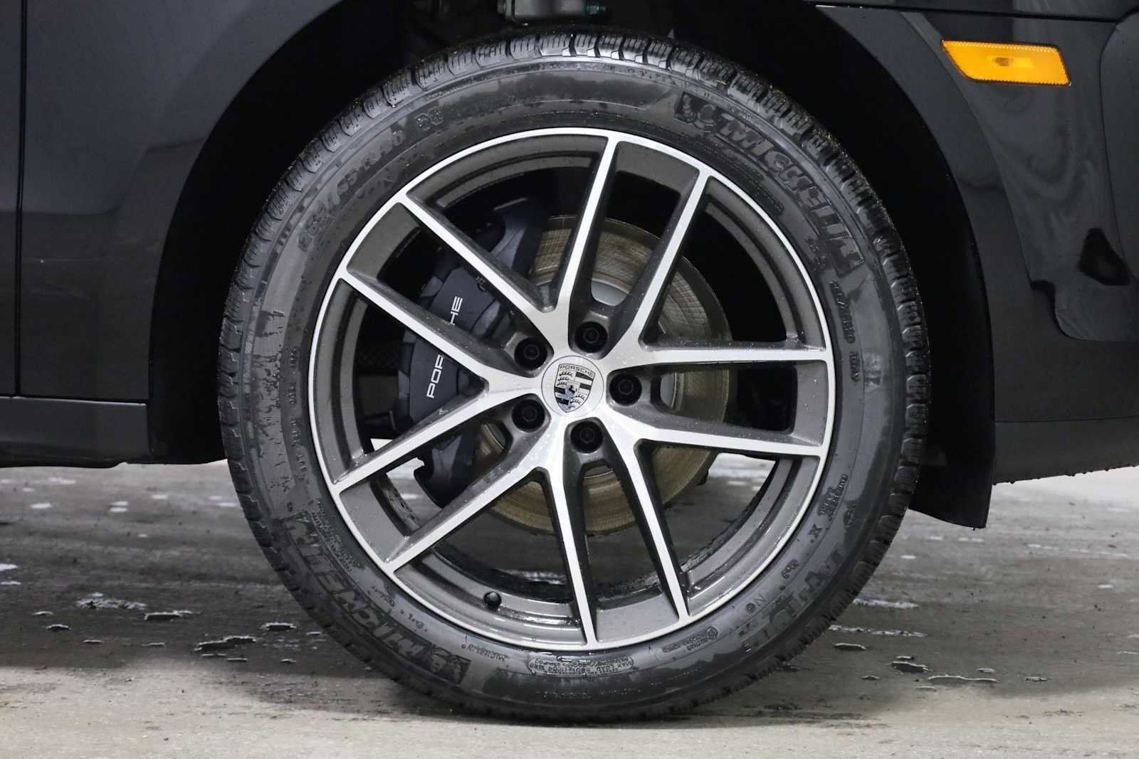 New 2026 Porsche Macan image 12