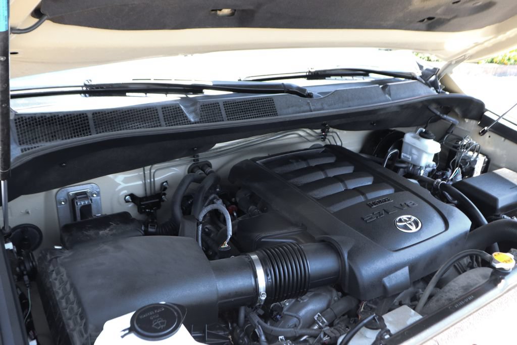 Used 2017 Toyota Tundra SR5 w/ SR5 Upgrade Package RWD image 11