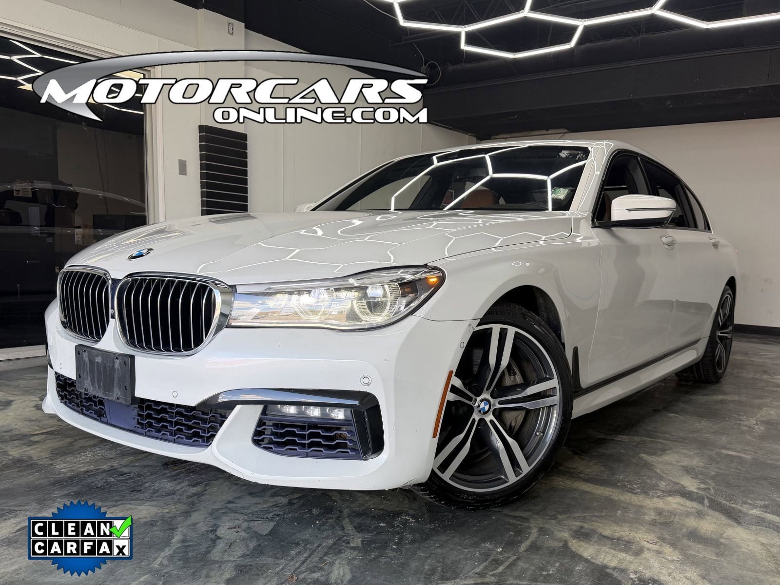 Used 2018 BMW ALPINA B7 xDrive AWD/4WD image 1