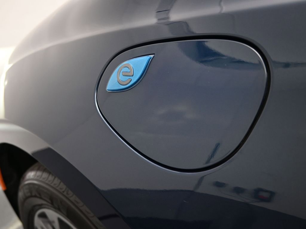 Used 2023 Chrysler Pacifica Pinnacle image 46