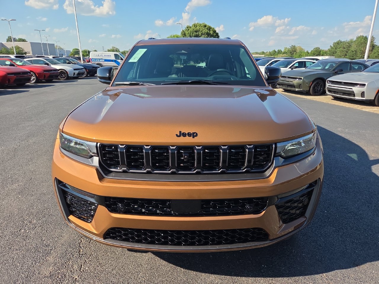 New 2027 Jeep Grand Cherokee Limited AWD/4WD image 25