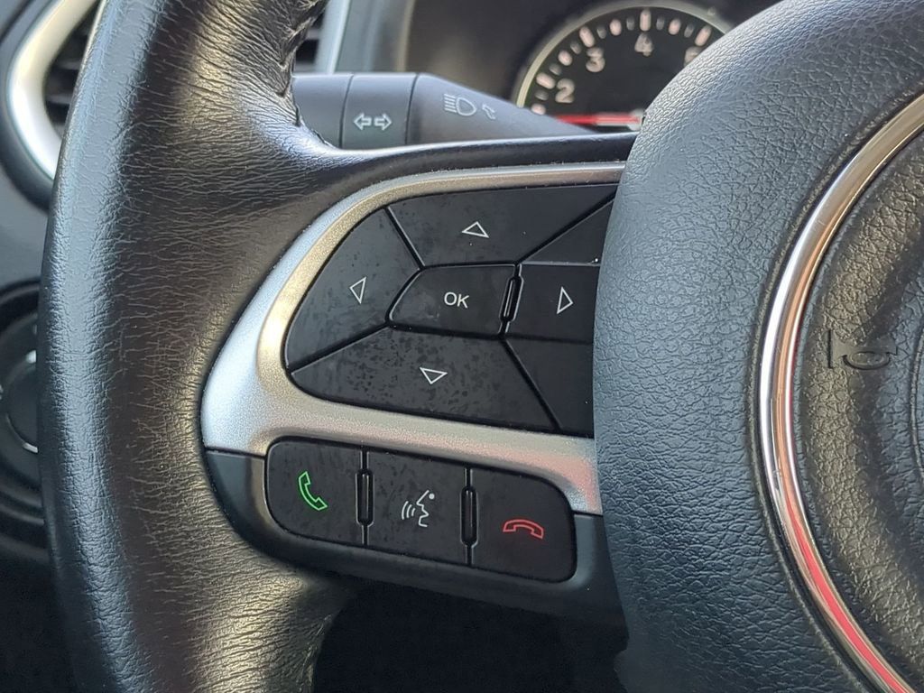 Used 2021 Jeep Renegade Latitude w/ Convenience Group image 17