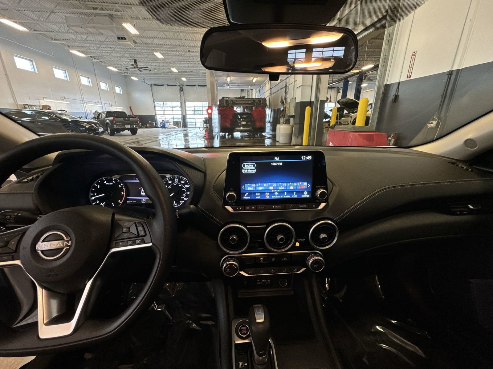 Used 2025 Nissan Sentra SV image 23