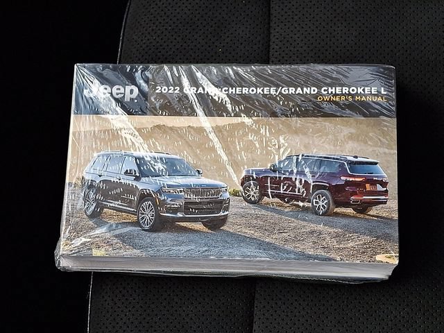 Used 2022 Jeep Grand Cherokee L Laredo AWD/4WD image 25