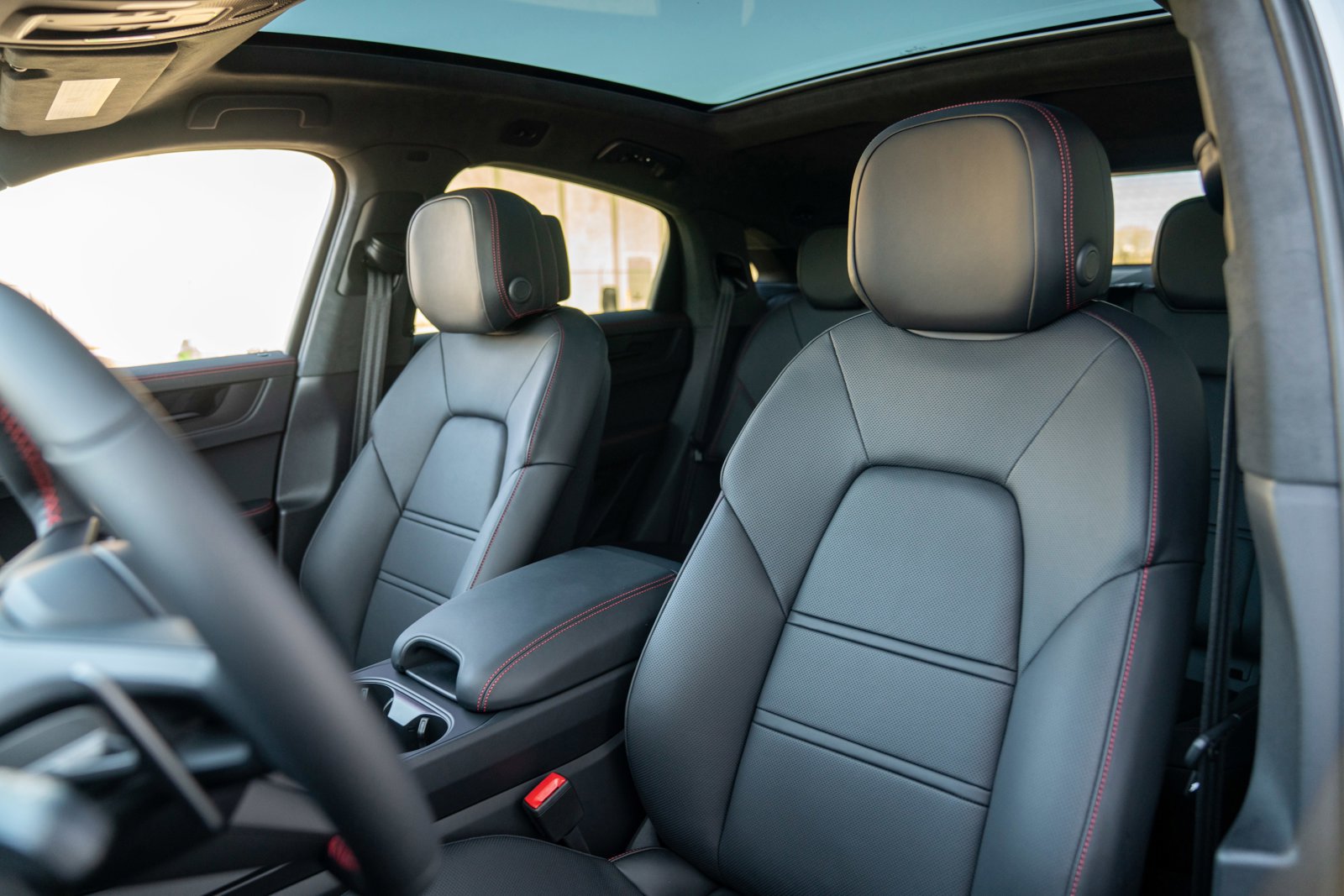 New 2026 Porsche Cayenne GTS AWD/4WD image 5