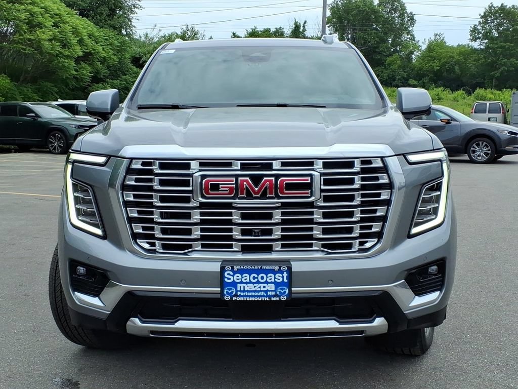 Used 2026 GMC Yukon Denali w/ Sun & Power Step Package AWD/4WD image 7