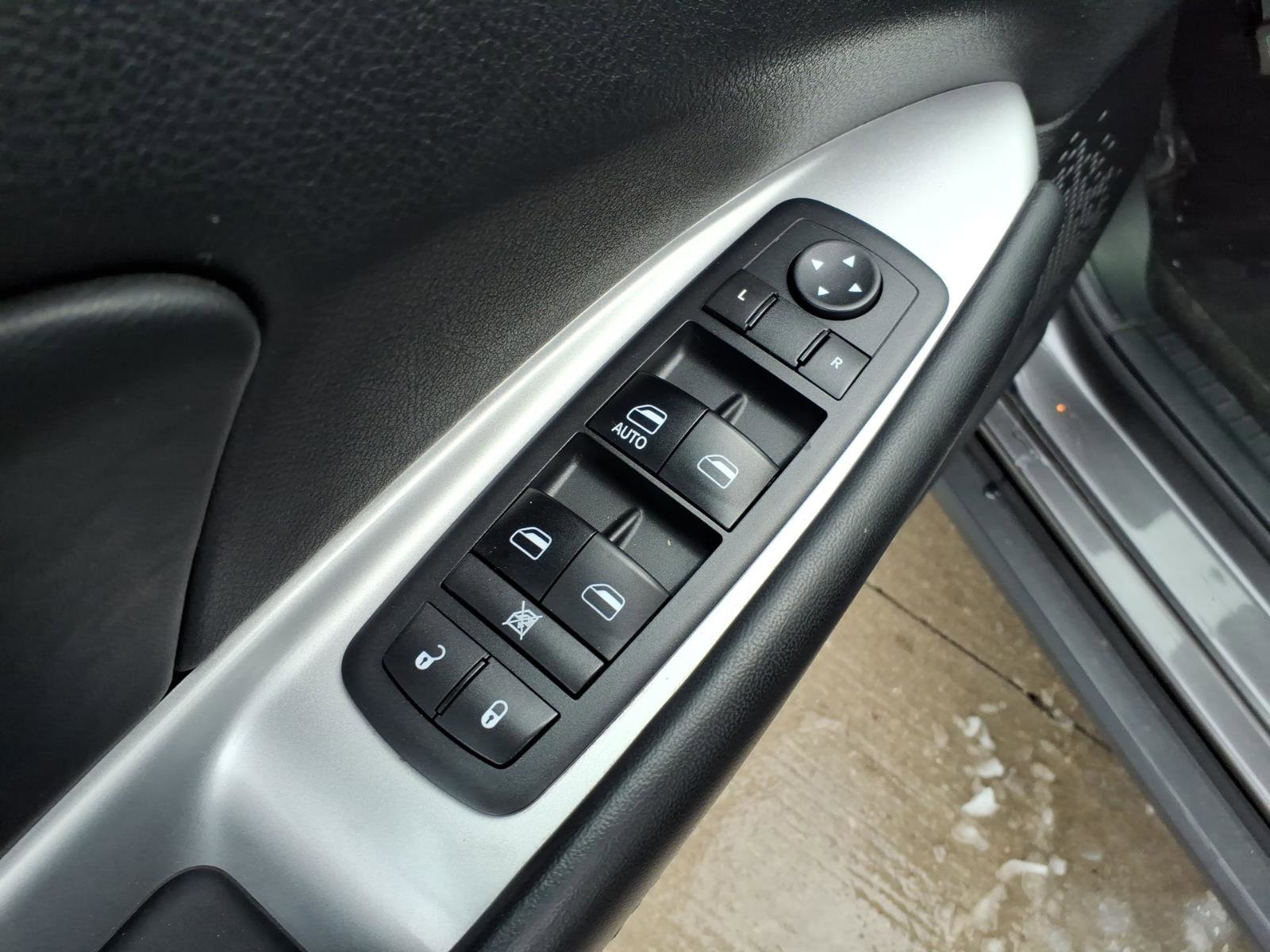 Used 2017 Dodge Journey SE FWD image 20