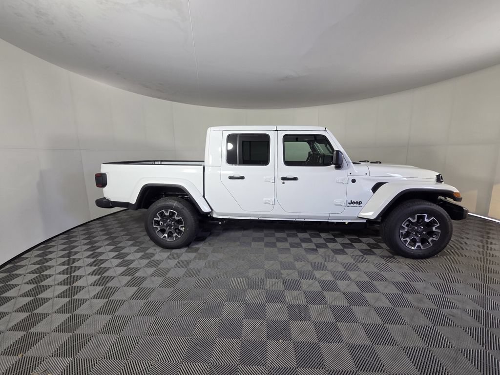 New 2026 Jeep Gladiator Sport AWD/4WD image 4