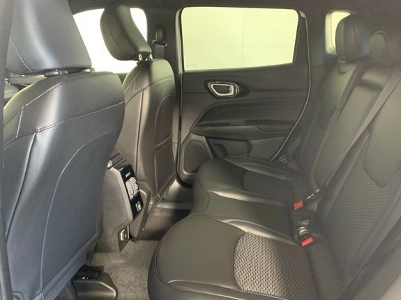 New 2026 Jeep Compass Latitude AWD/4WD image 14