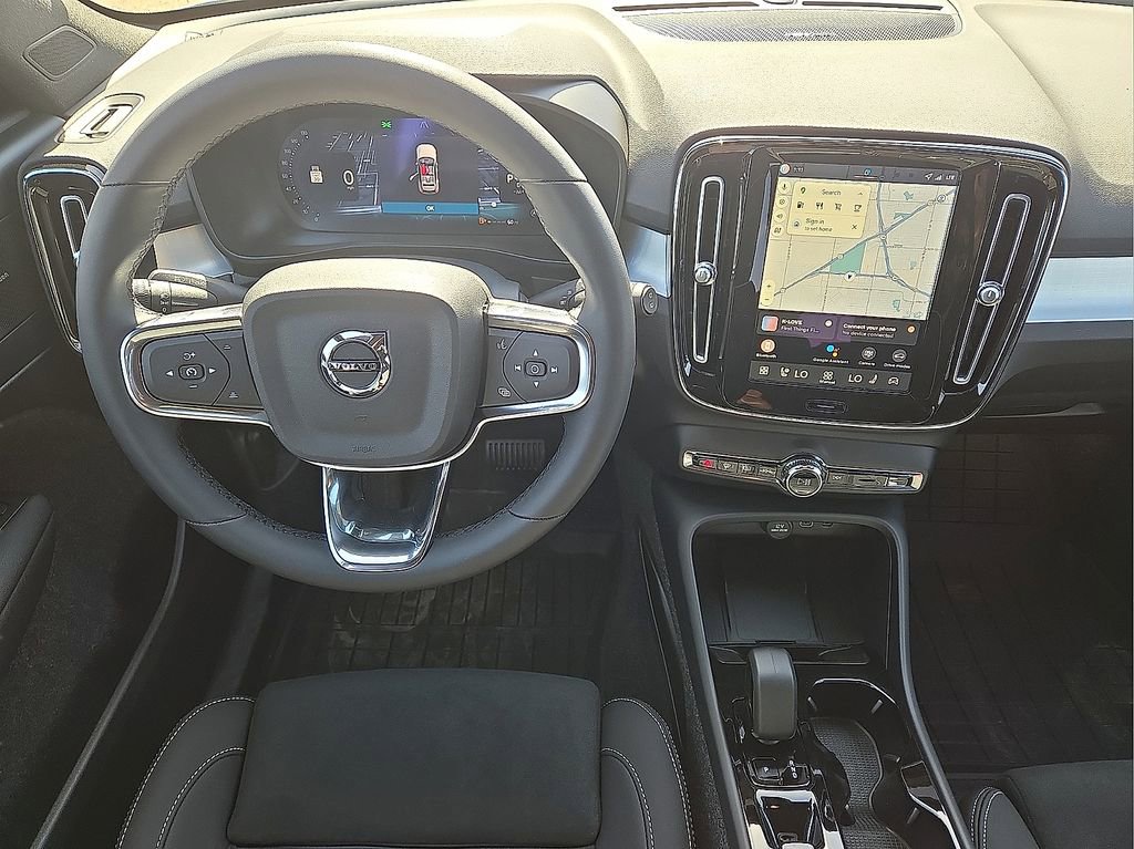 New 2026 Volvo XC40 B5 Ultra w/ Protection Package Premier AWD/4WD image 18