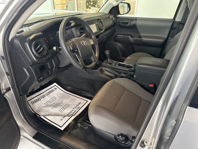 Used 2017 Toyota Tacoma SR image 7
