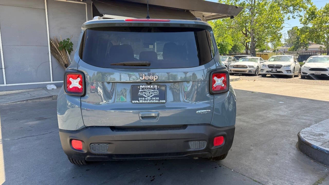 Used 2018 Jeep Renegade Latitude image 26