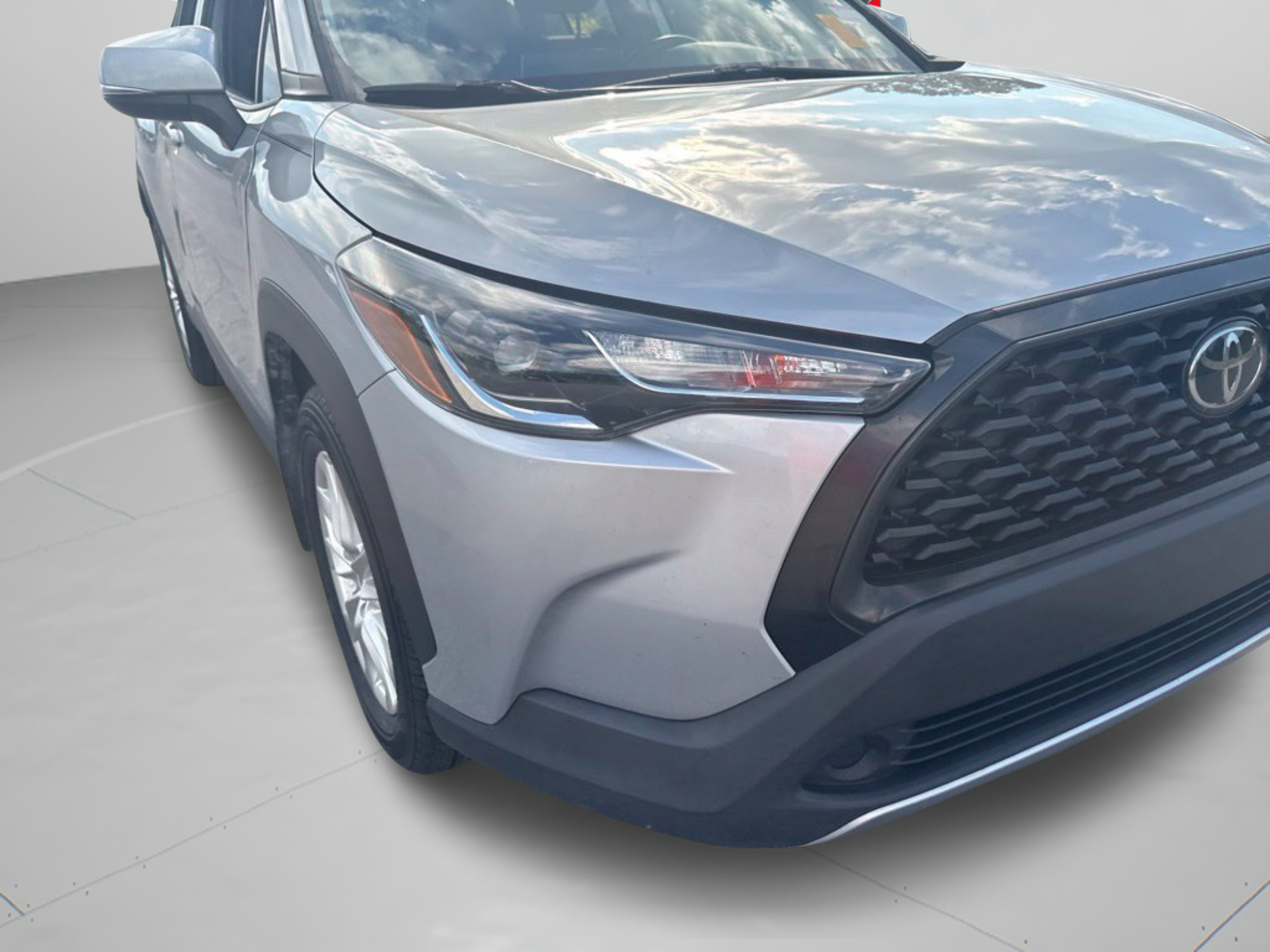 Used 2024 Toyota Corolla Cross LE FWD image 25