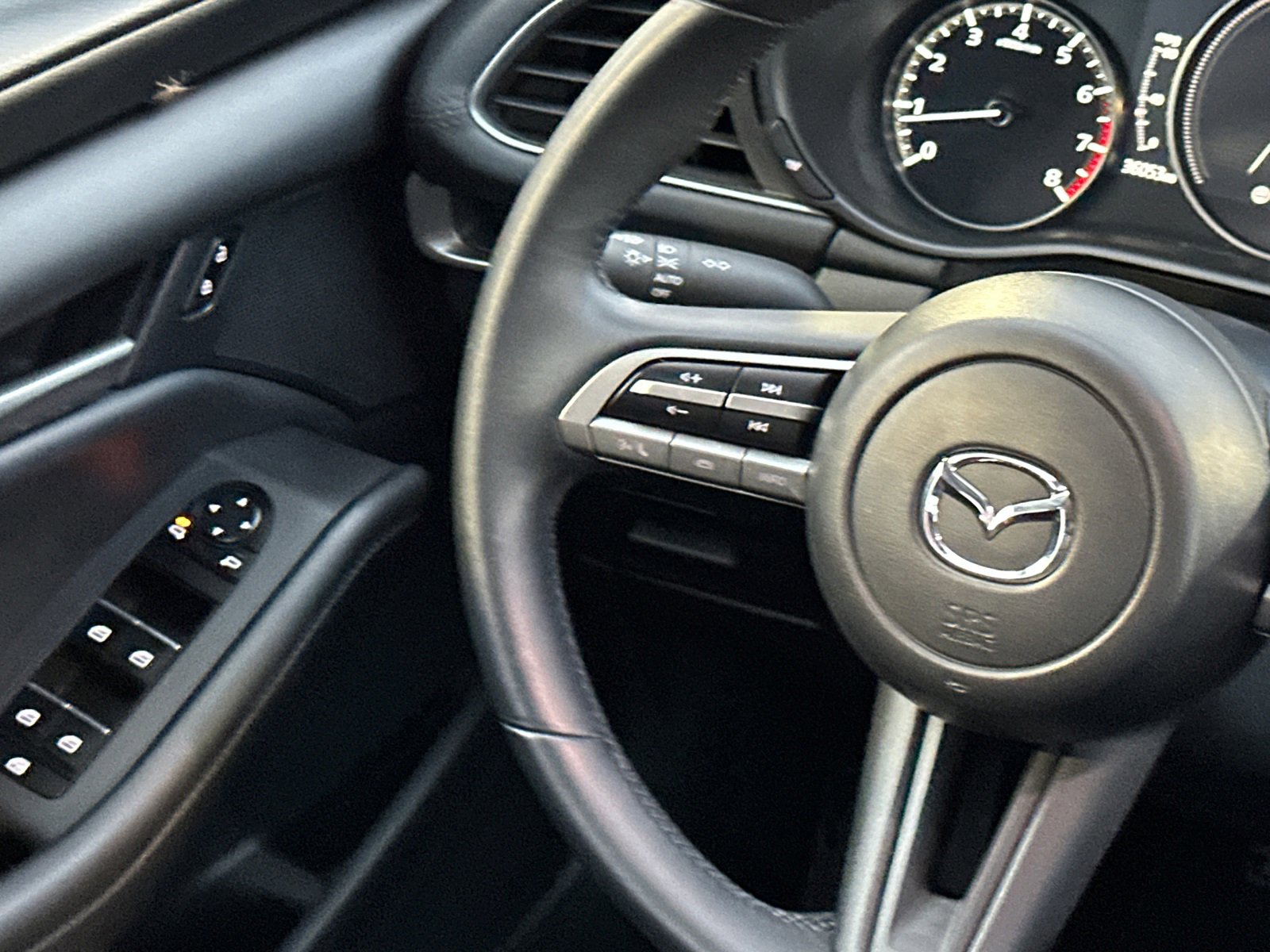 Used 2021 MAZDA MAZDA3 s image 18