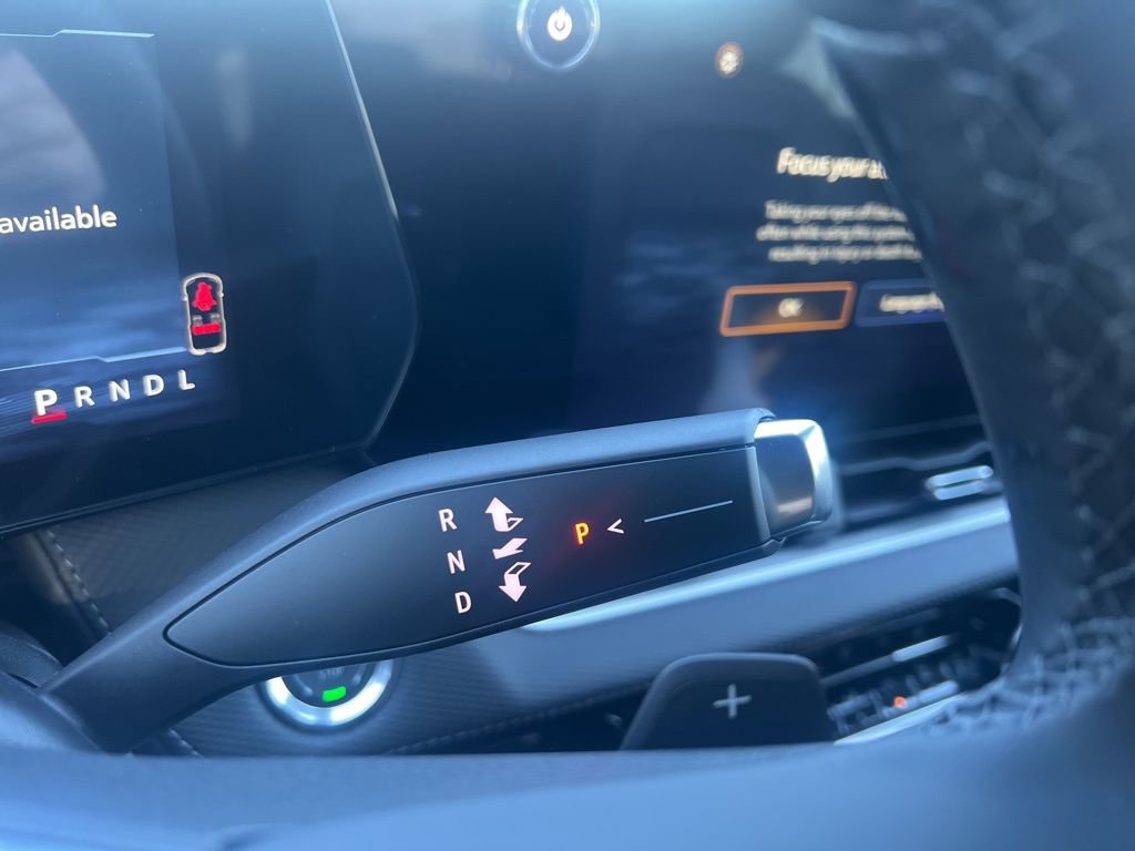 New 2026 Chevrolet Equinox LT w/ Convenience Package II image 25