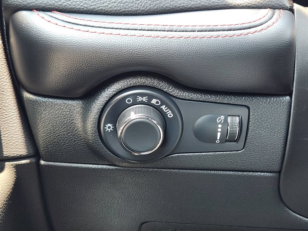 Used 2023 Dodge Durango GT AWD/4WD image 21