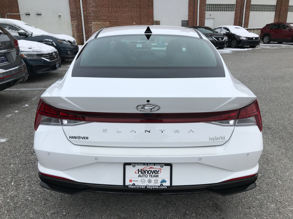 Used 2023 Hyundai Elantra Limited image 7