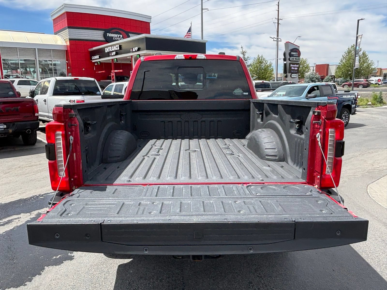 Used 2023 Ford F350 King Ranch AWD/4WD image 11