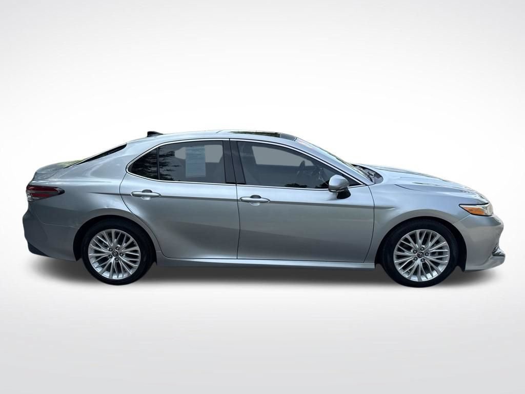 Used 2018 Toyota Camry XLE w/ Audio Package FWD image 4