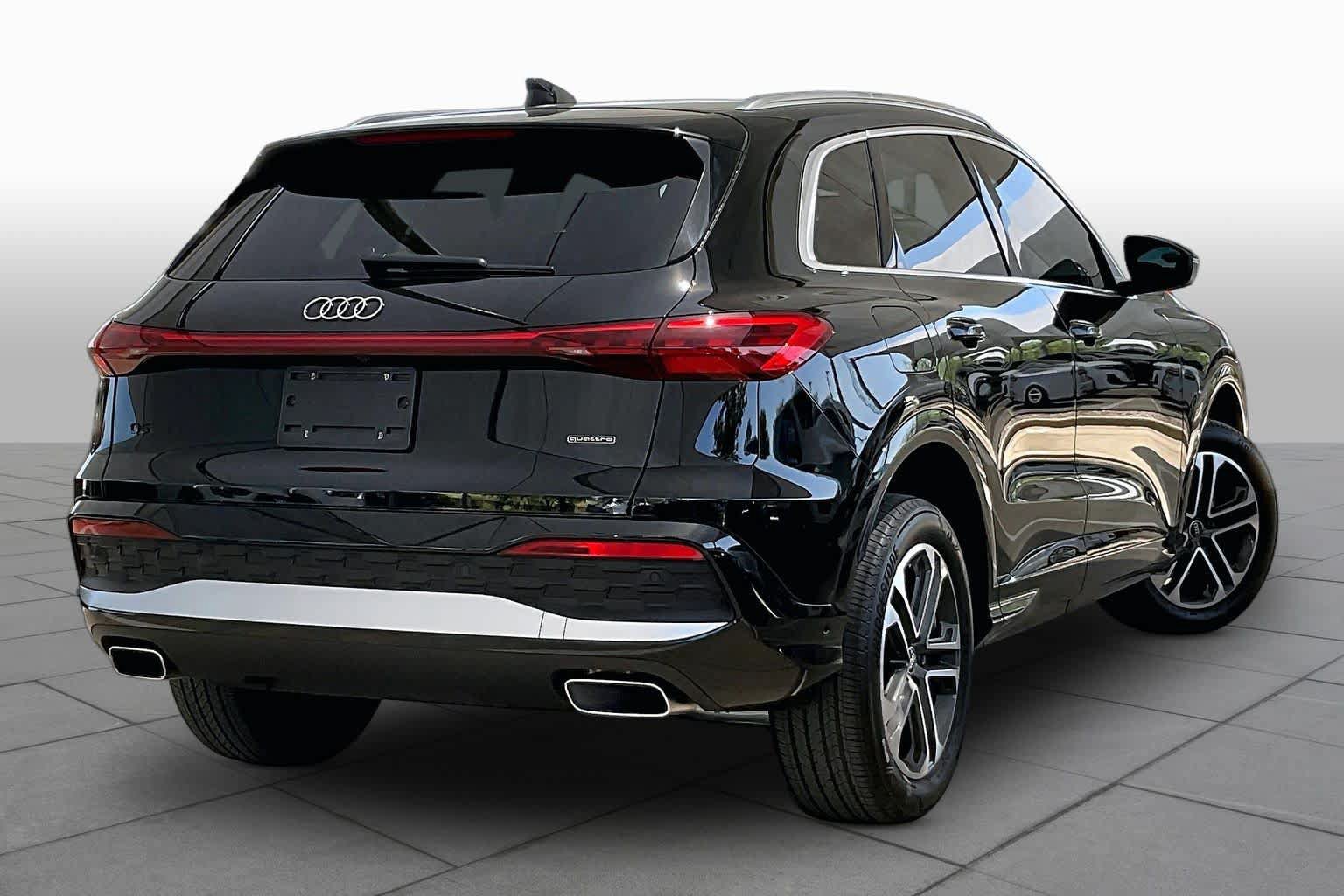 Used 2025 Audi Q5 Premium w/ Convenience Package AWD/4WD image 13