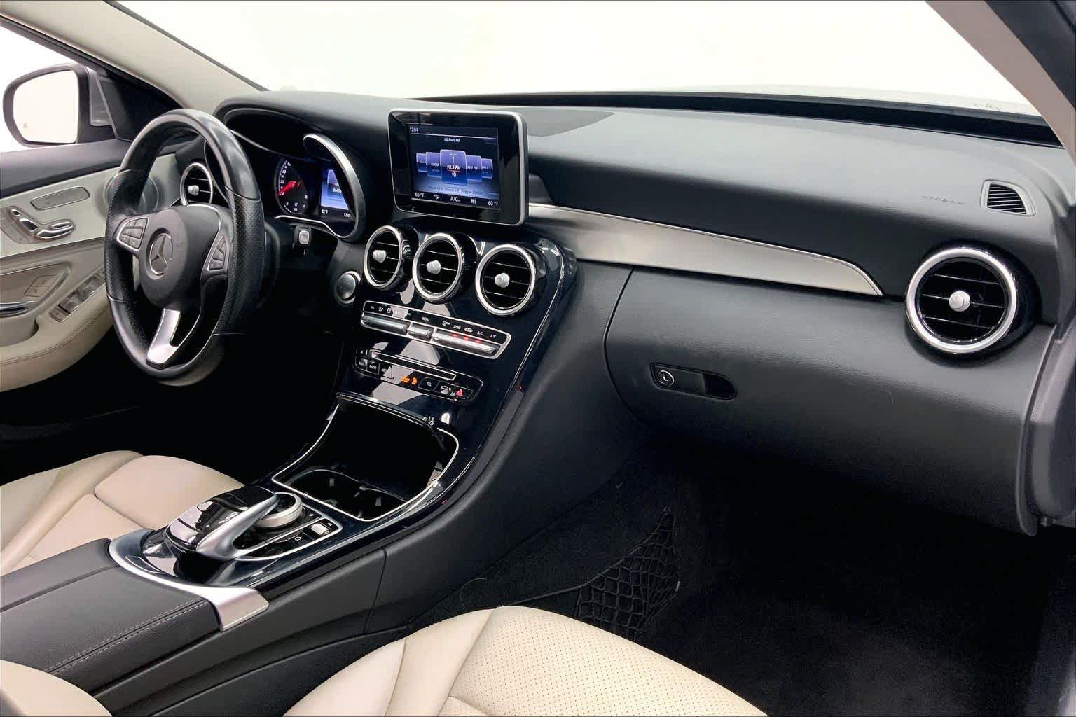 Used 2016 Mercedes-Benz C 300 Sedan image 10