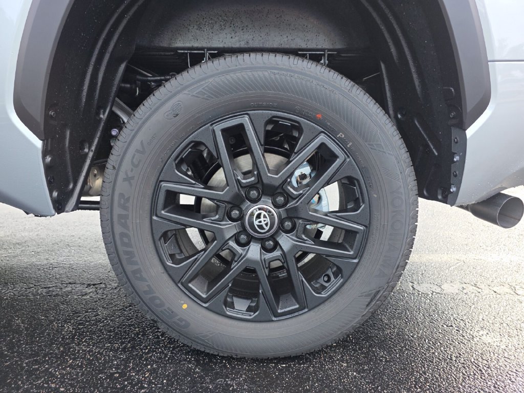New 2026 Toyota Tundra Limited AWD/4WD image 19