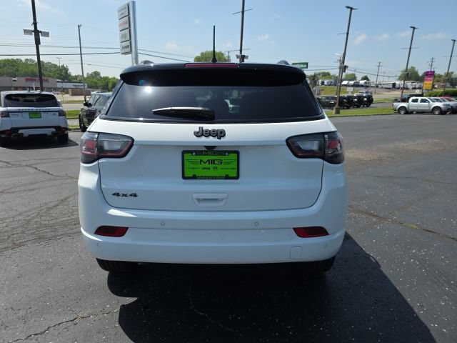 Used 2025 Jeep Compass Limited w/ Driver Assist Group I AWD/4WD image 6