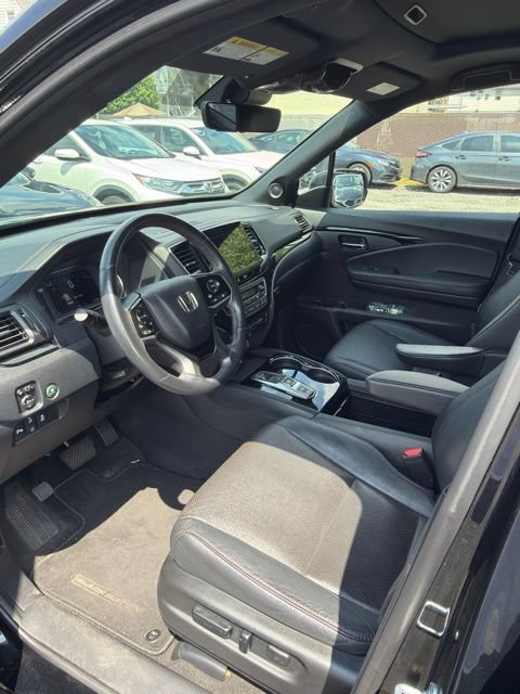 Used 2022 Honda Pilot Black Edition image 6