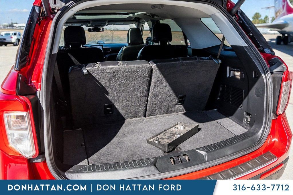 Used 2022 Ford Explorer Limited w/ Equipment Group 301A image 37