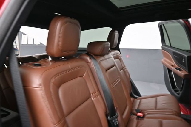 Certified 2025 Lincoln Aviator Reserve w/ Illumination Package AWD/4WD image 27