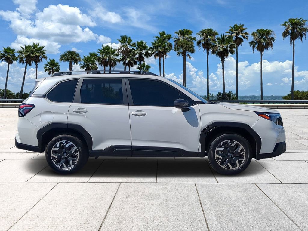 Used 2025 Subaru Forester Premium w/ Convenience Package #1 image 3