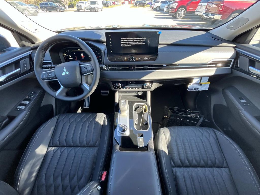 New 2026 Mitsubishi Outlander SEL FWD image 17