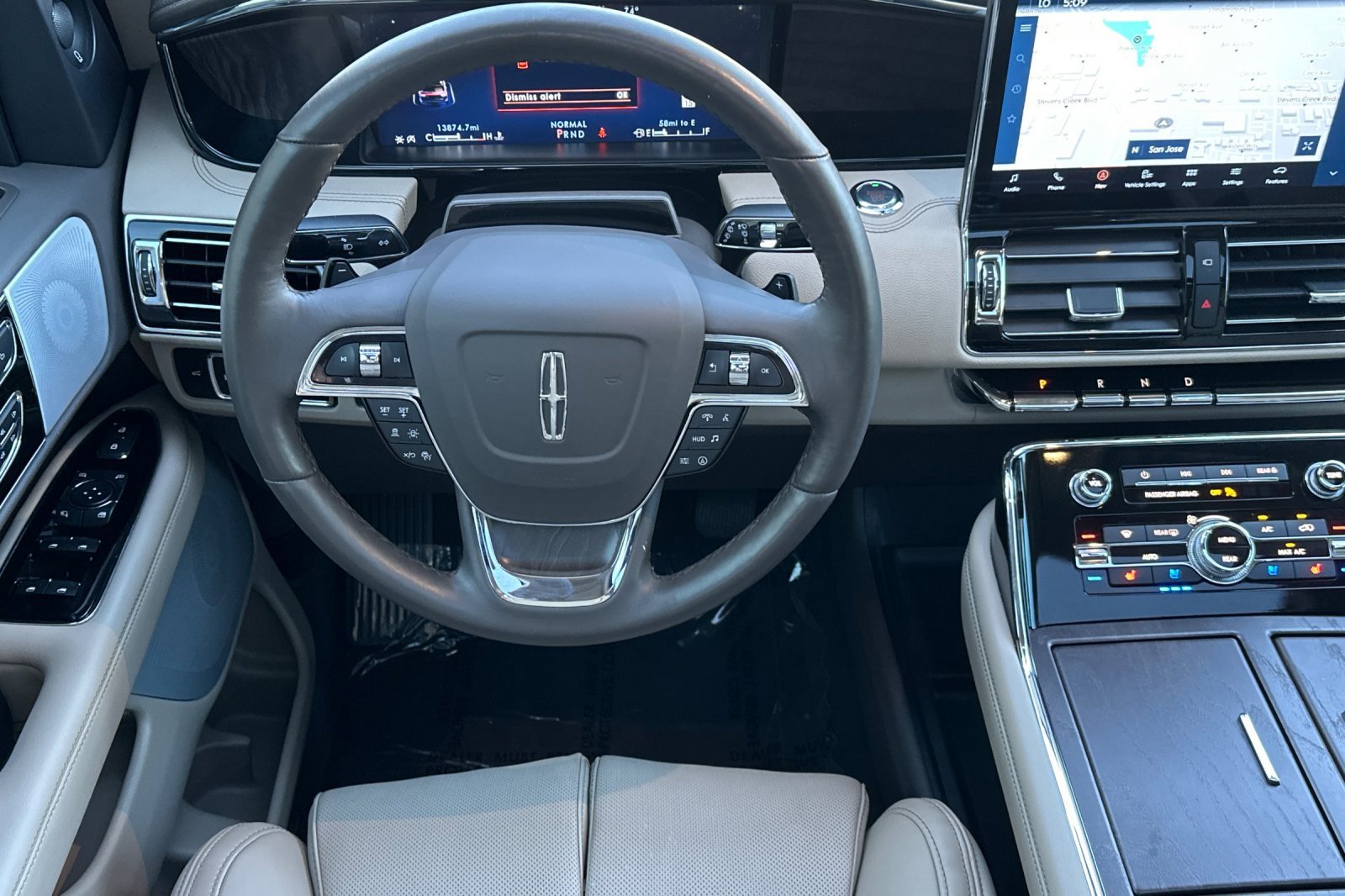 Certified 2024 Lincoln Navigator Reserve image 14