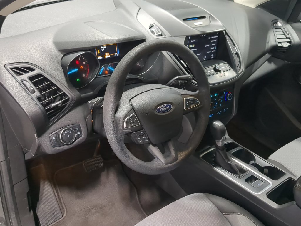 Used 2017 Ford Escape SE w/ Equipment Group 201A FWD image 12