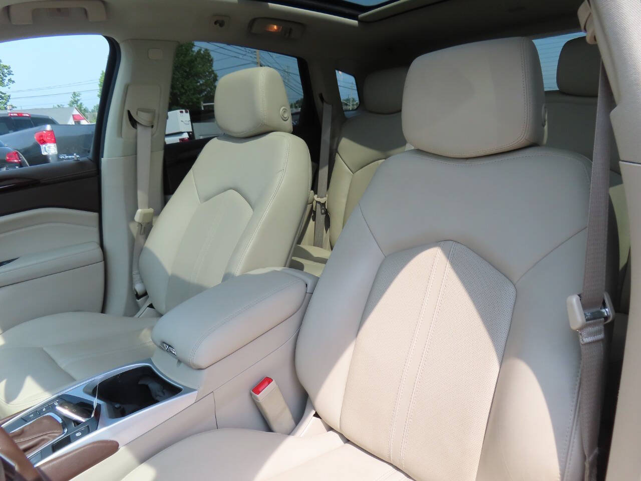 Used 2016 Cadillac SRX Luxury w/ Driver Awareness Package FWD image 44