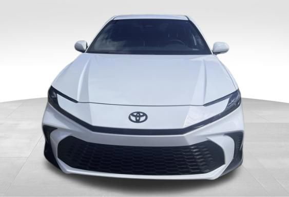 Used 2026 Toyota Camry SE image 10