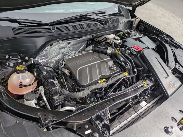 Used 2025 Chevrolet Trax LT image 28