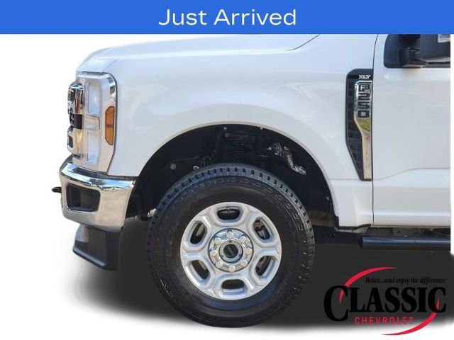 Used 2025 Ford F250 XLT w/ FX4 Off-Road Package image 24