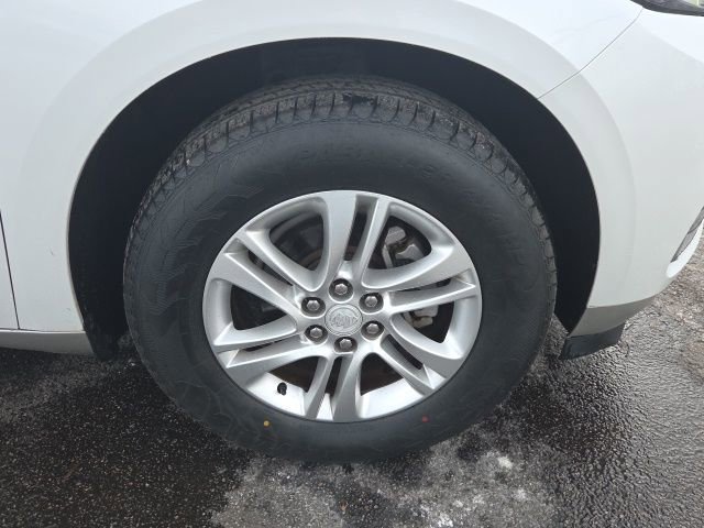 Used 2020 Buick Enclave Essence image 4