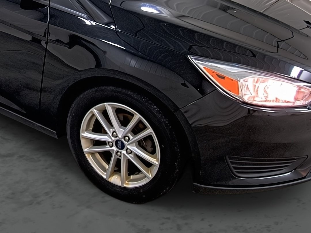 Used 2018 Ford Focus SE FWD image 14
