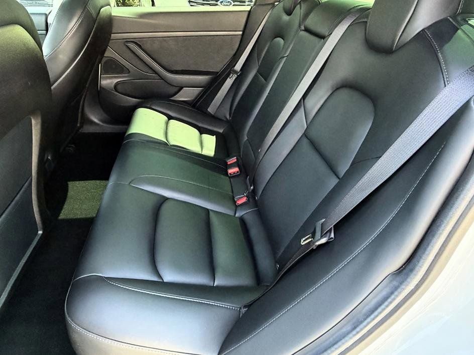 Used 2020 Tesla Model 3 image 31