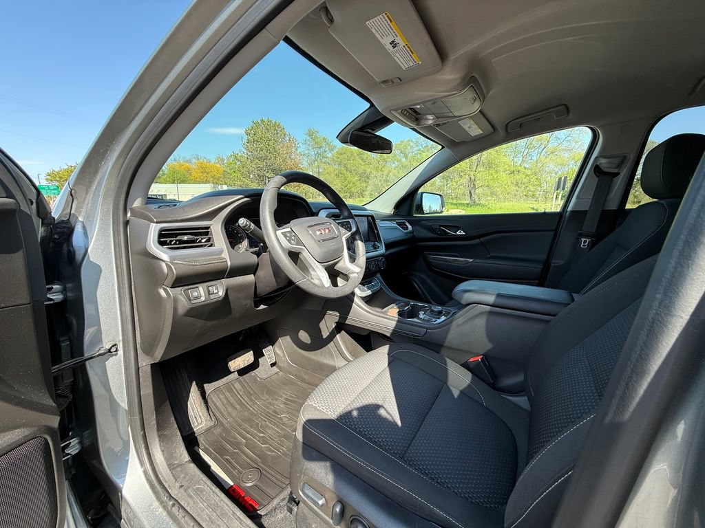 Certified 2023 GMC Acadia SLE w/ Driver Convenience Package AWD/4WD image 16