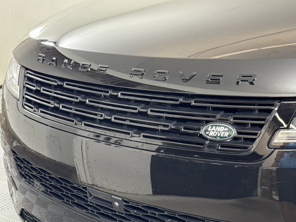 New 2027 Land Rover Range Rover Sport SE AWD/4WD image 11