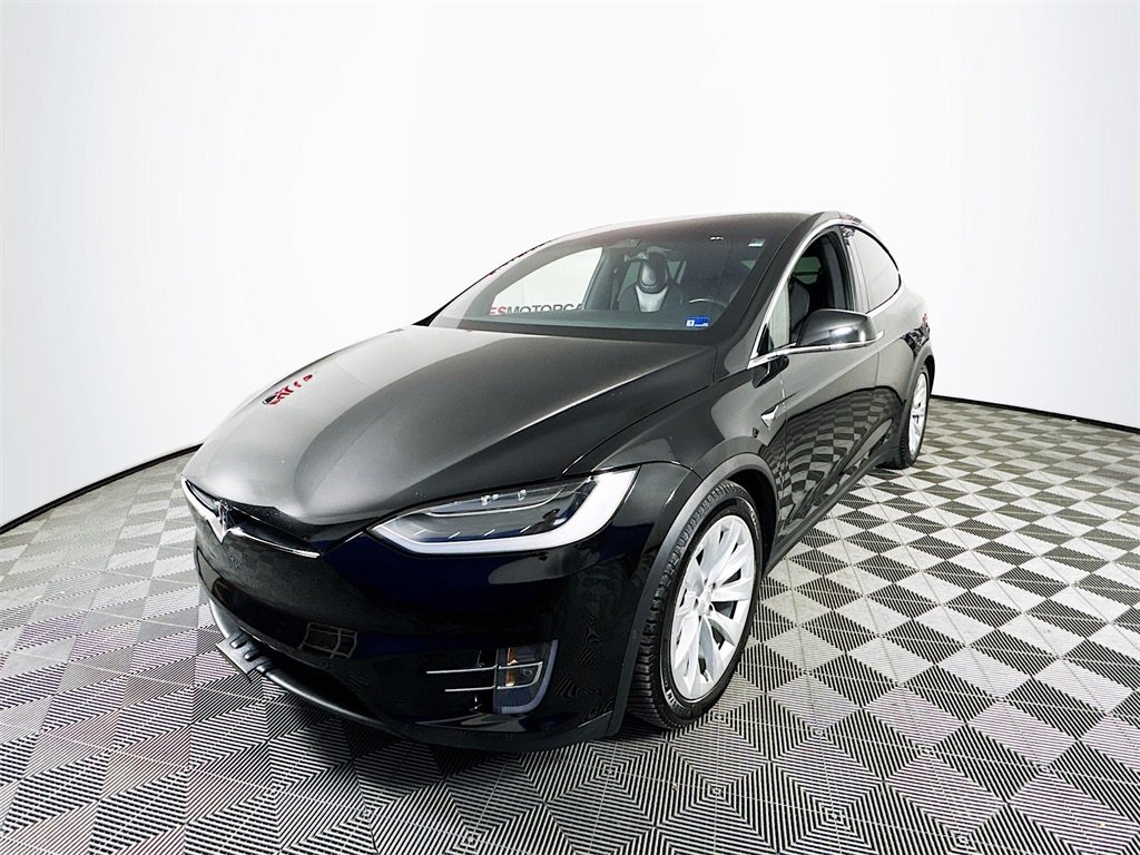 Used 2018 Tesla Model X 100D image 3